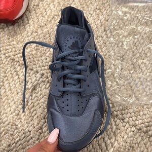 Limited Edition Nike Blue-Gray Air Max Huarache Athletic Shoes